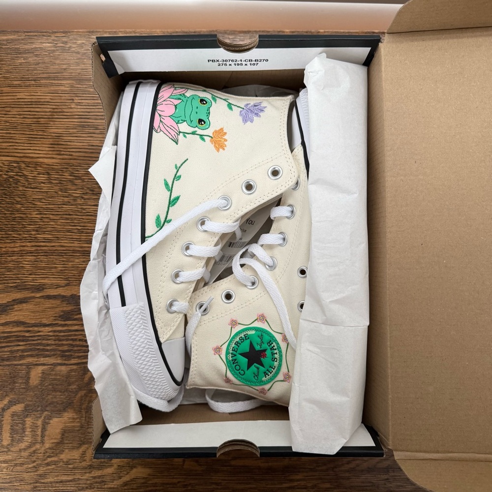 Converse NWT W7 frog garden Chuck Taylor All Star high-top